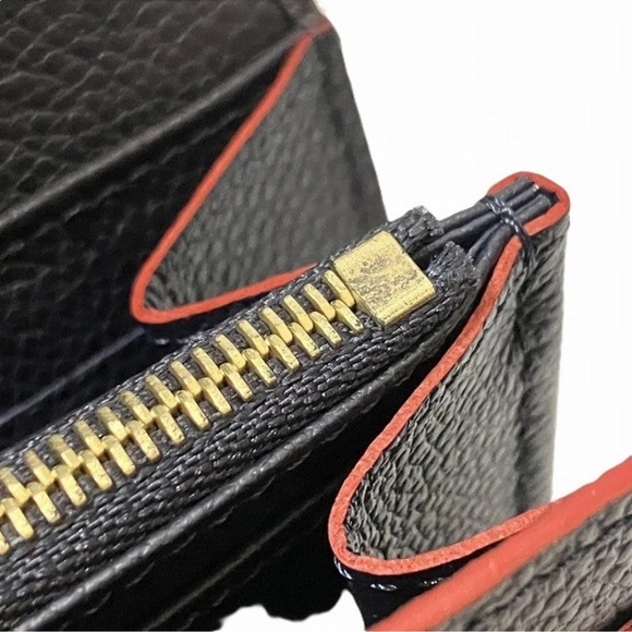 Louis Vuitton Sarah Wallet Monogram - Picture 8 of 9